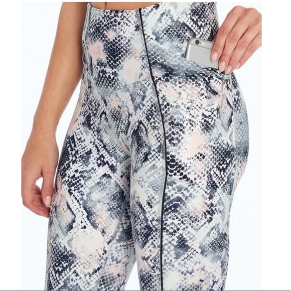 NEW Jessica Simpson Workout Running Leggings XS - Picture 11 of 13